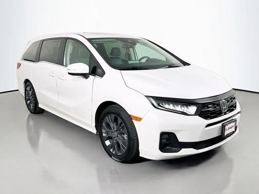 Platinum White Pearl 2025 Honda Odyssey Touring
