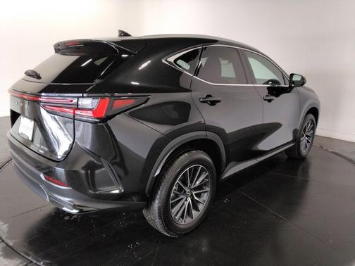 2025 Lexus NX 350h Base