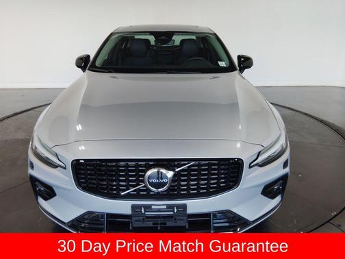 2025 Volvo S60 B5 Core