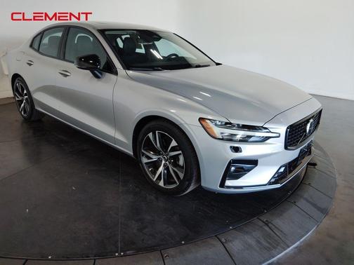 2025 Volvo S60 B5 Core