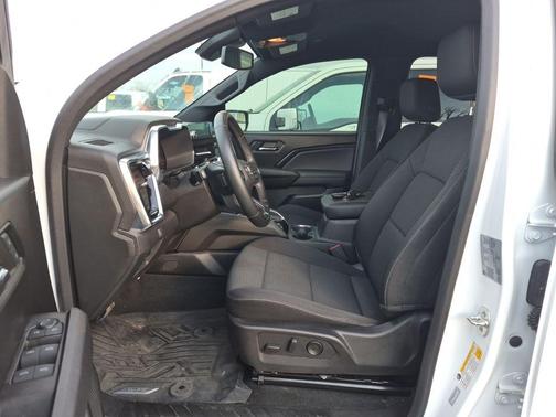 Summit White 2024 GMC Canyon Elevation