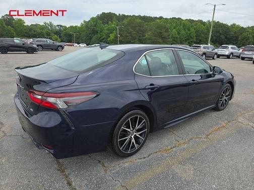 2022 Toyota Camry SE Nightshade