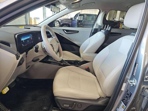 Steel Gray 2023 Kia Niro EV Wind