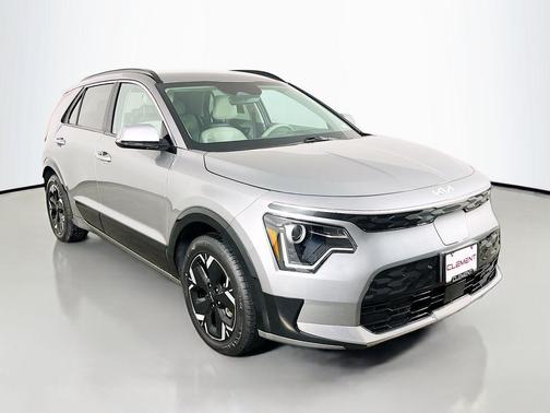 Steel Gray 2023 Kia Niro EV Wind