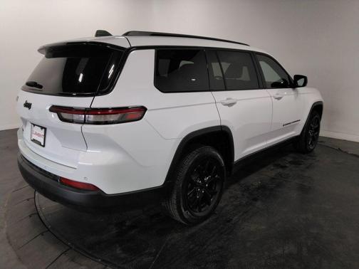 2024 Jeep Grand Cherokee L Laredo