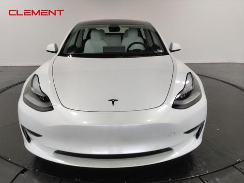 2022 Tesla Model 3 Base