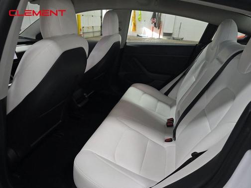 2022 Tesla Model 3 Base