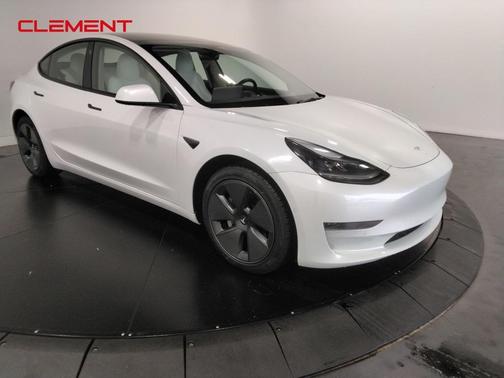 2022 Tesla Model 3 Base