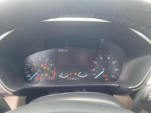 White Metallic 2020 Ford Escape SEL