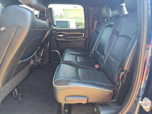 Patriot Blue Pearlcoat 2021 RAM 2500 Laramie