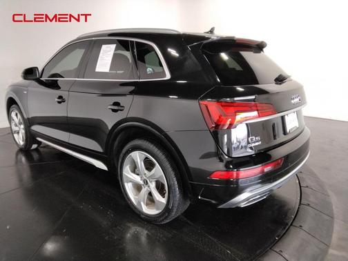 2022 Audi Q5 45 S line quattro Premium