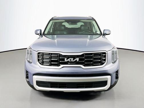 Everlasting Silver 2025 Kia Telluride S