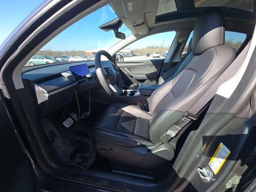 2023 Tesla Model Y Performance