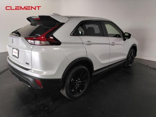 2023 Mitsubishi Eclipse Cross LE