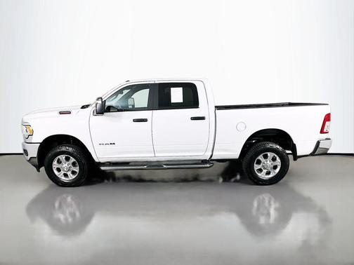 Bright White Clearcoat 2024 RAM 2500 Big Horn