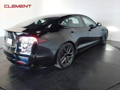 2022 Tesla Model S Plaid