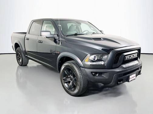 Diamond Black 2022 RAM 1500 Classic SLT