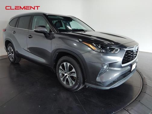 2023 Toyota Highlander Hybrid XLE