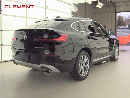 2023 BMW X4 xDrive30i