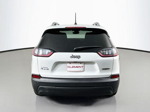 Bright White Clearcoat 2021 Jeep Cherokee Latitude