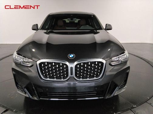 2023 BMW X4 xDrive30i