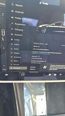 2022 Tesla Model S Base