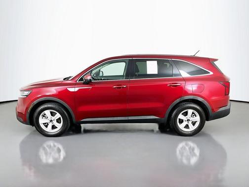 Passion Red Tintcoat 2022 Kia Sorento LX
