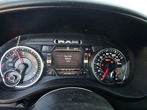 Bright White Clearcoat 2020 RAM 1500 Big Horn