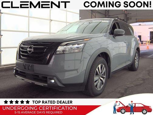 2 Tone Gray / Black Roof 2023 Nissan Pathfinder SL