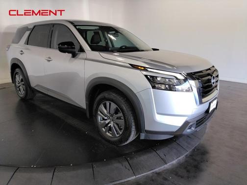2024 Nissan Pathfinder S