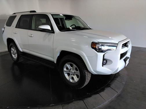 2024 Toyota 4Runner SR5 Premium