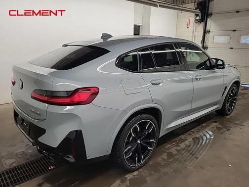 2023 BMW X4 M40i