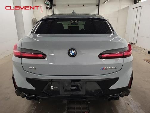 2023 BMW X4 M40i