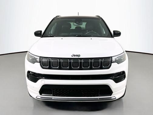 Bright White Clearcoat 2022 Jeep Compass Altitude