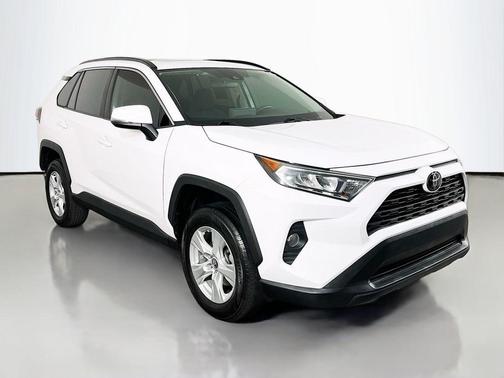 Super White 2019 Toyota RAV4 XLE