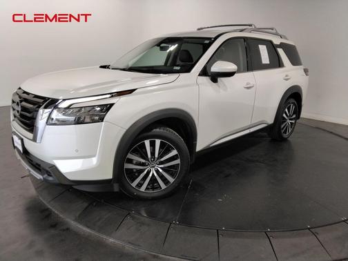 2024 Nissan Pathfinder Platinum