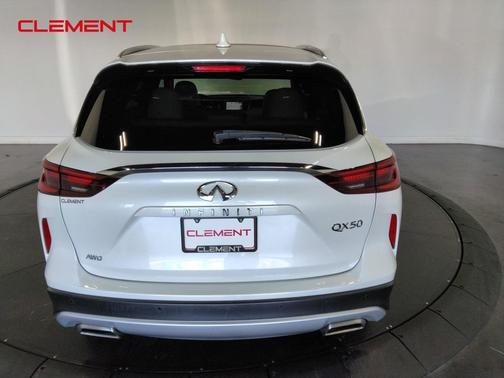 2022 INFINITI QX50 ESSENTIAL