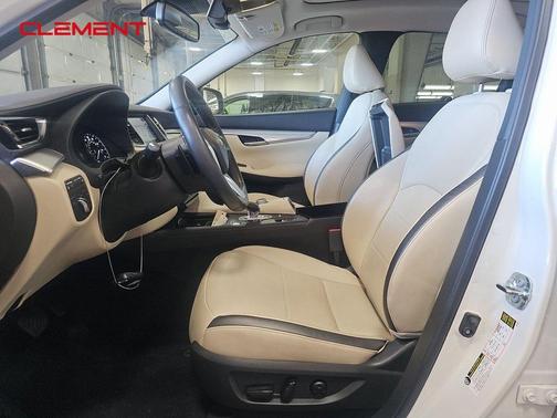 2022 INFINITI QX50 ESSENTIAL