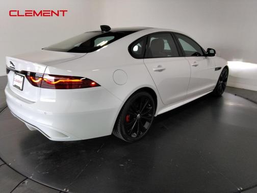 2024 Jaguar XF P300 R-Dynamic SE