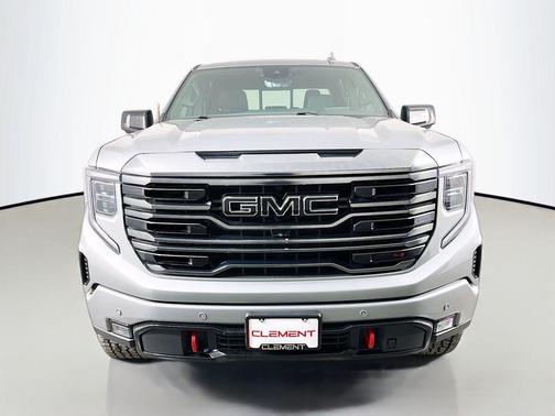 Sterling 2023 GMC Sierra 1500 AT4
