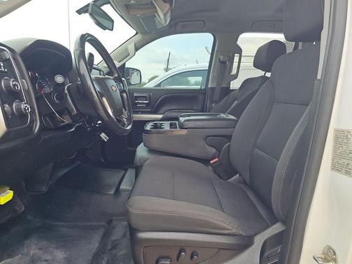 Summit White 2019 Chevrolet Silverado 2500 LT