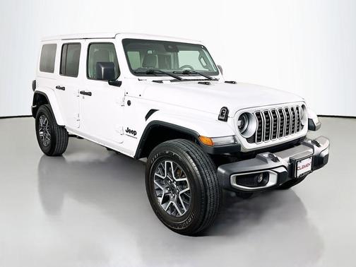 Bright White Clearcoat 2025 Jeep Wrangler Sahara