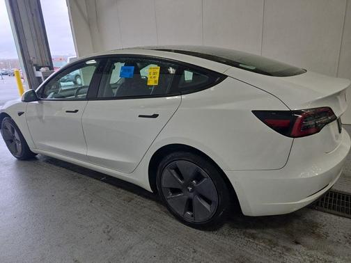 2022 Tesla Model 3 Base