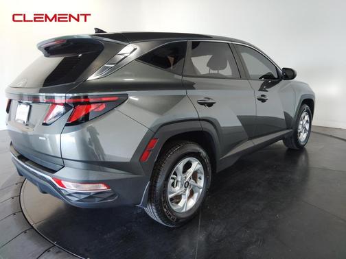 2023 Hyundai TUCSON SE
