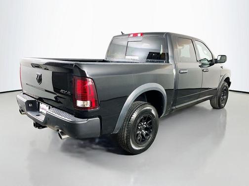 Diamond Black 2021 RAM 1500 Classic SLT