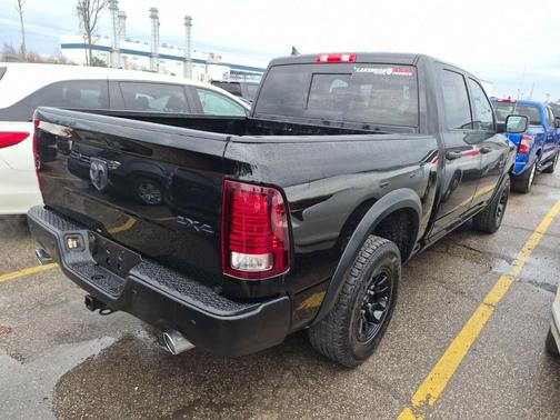 Diamond Black 2021 RAM 1500 Classic SLT