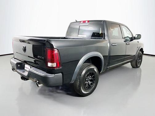 Diamond Black 2021 RAM 1500 Classic SLT