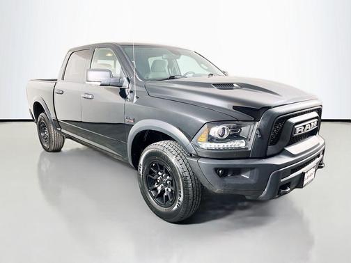 Diamond Black 2021 RAM 1500 Classic SLT