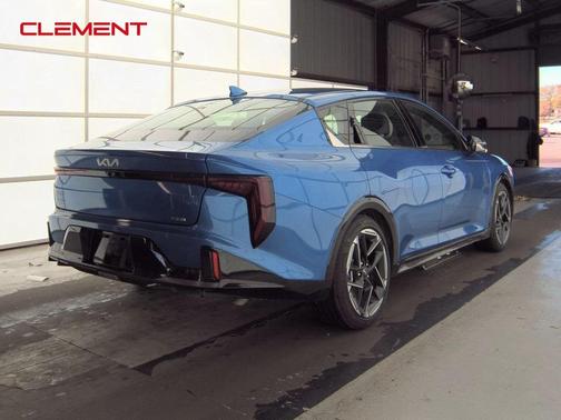 2025 Kia K4 GT-Line