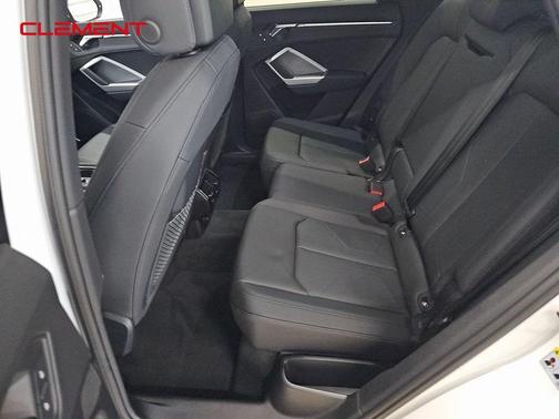 2024 Audi Q3 45 S line Premium